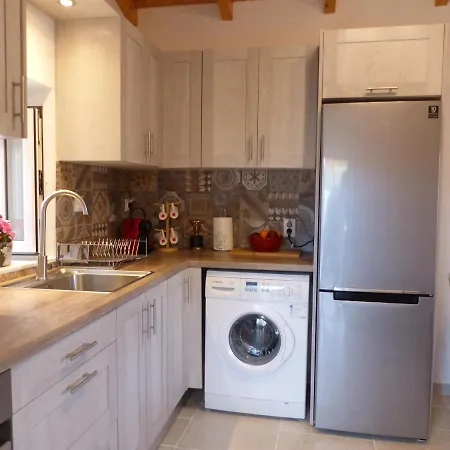 Dali's House 펜션 Sokrákion